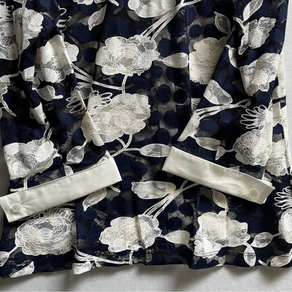 NWT Anne Fontaine Vaxy Navy And White Floral Lace Poplin 3/4 Sleeve Shirt - Picture 6 of 12
